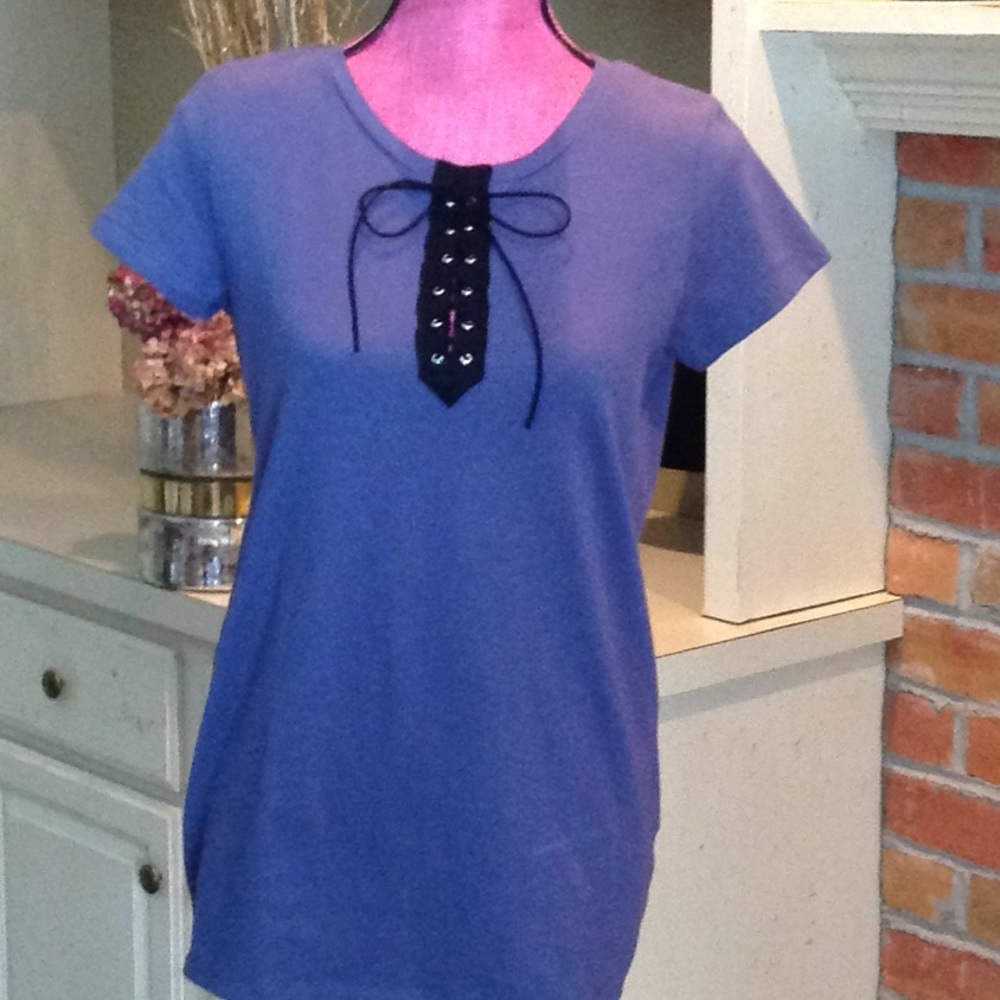 Soft tee in indigo.